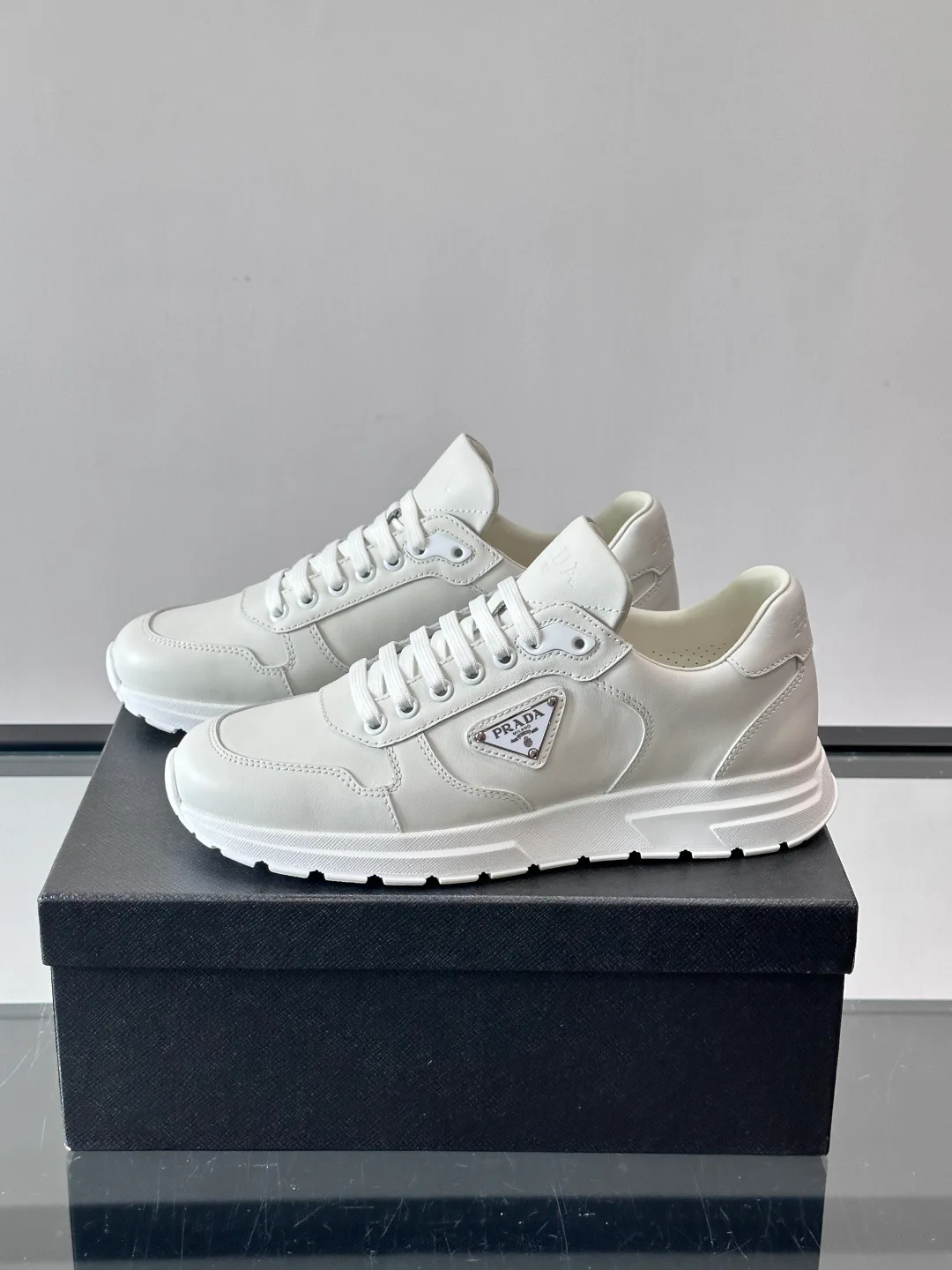 Кроссовки Мужские Prada 11299545