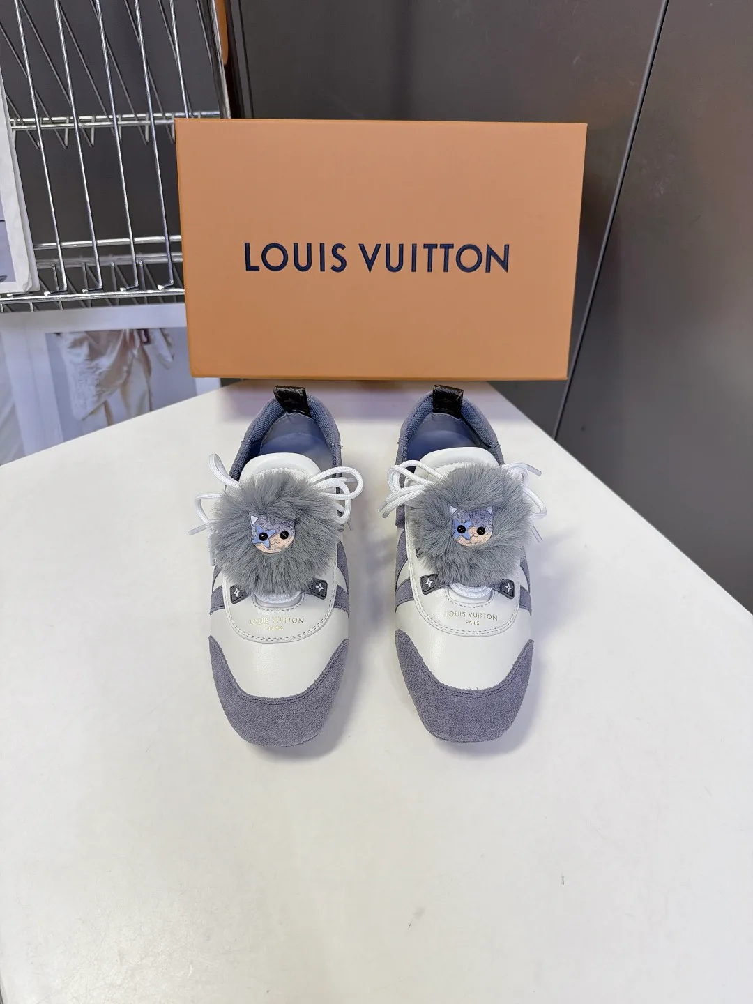 Кроссовки Женские Louis Vuitton 18005470