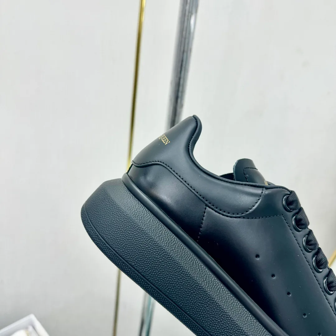 Кроссовки Женские Alexander Mcqueen 18011226