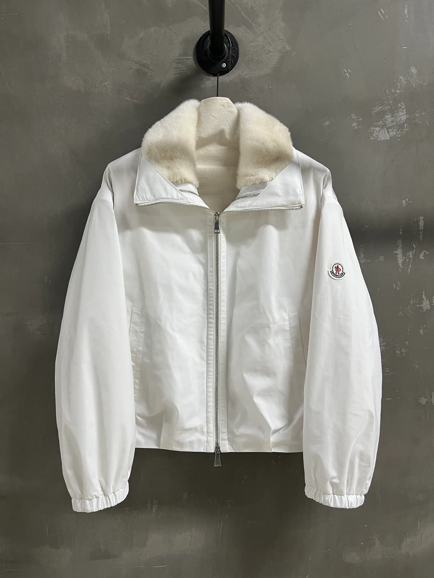 Куртки И Пуховики Женские Moncler 5660333