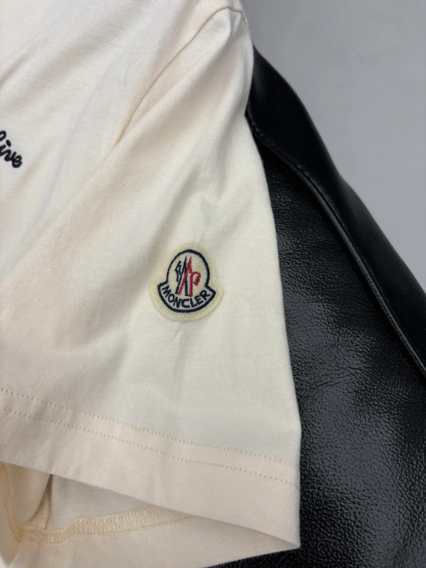 Футболки Мужские Moncler 12812347
