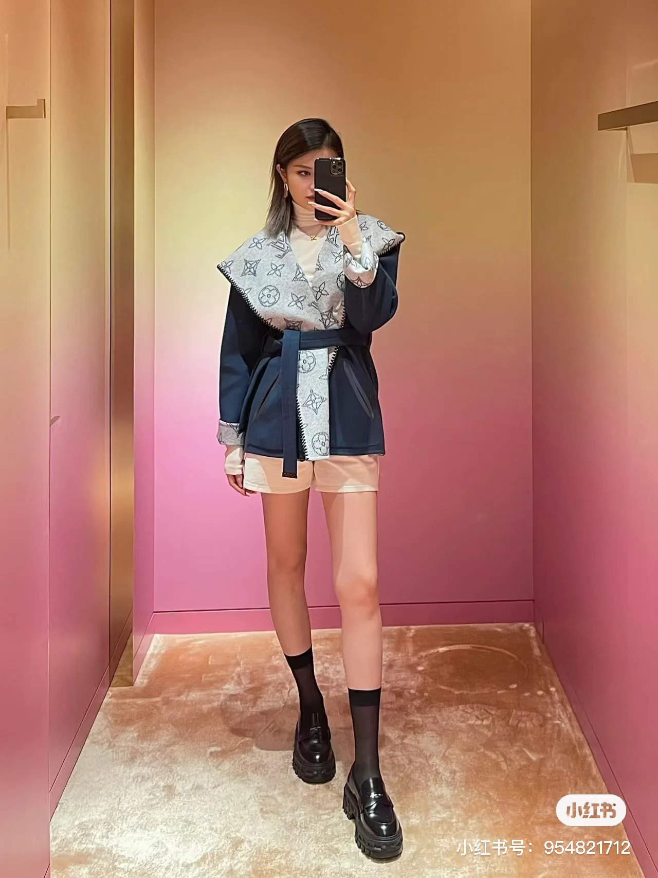 Пальто Женские Louis Vuitton 18601485