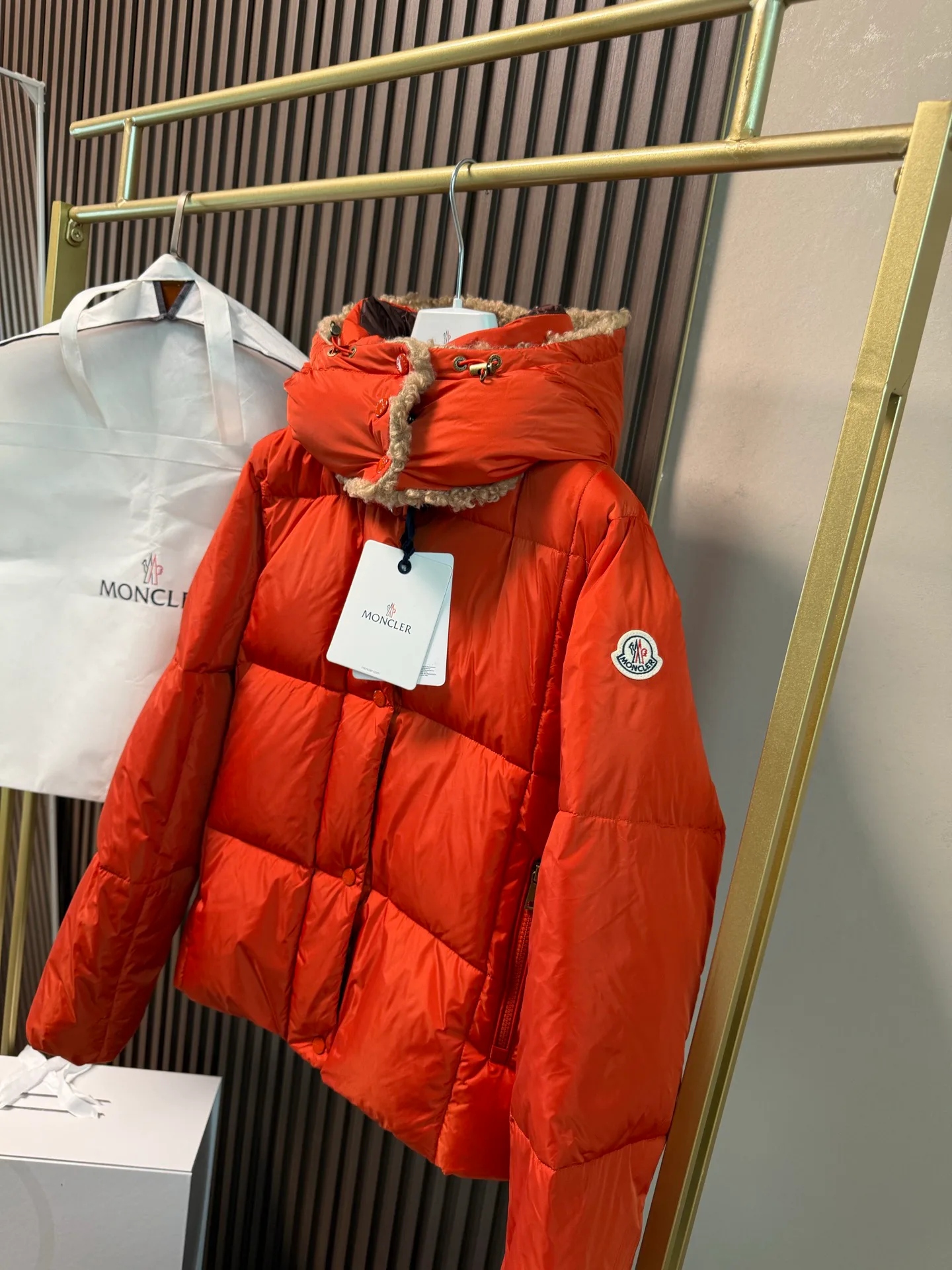 Куртки И Пуховики Женские Moncler 18825235