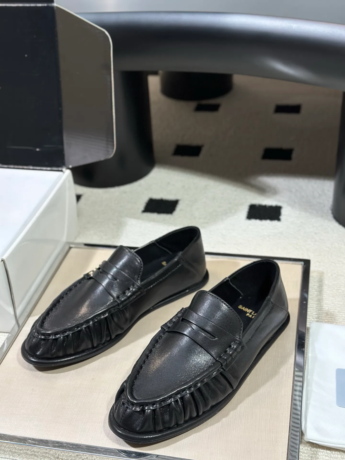 Лоферы И Мокасины Женские Saint Laurent 18041758