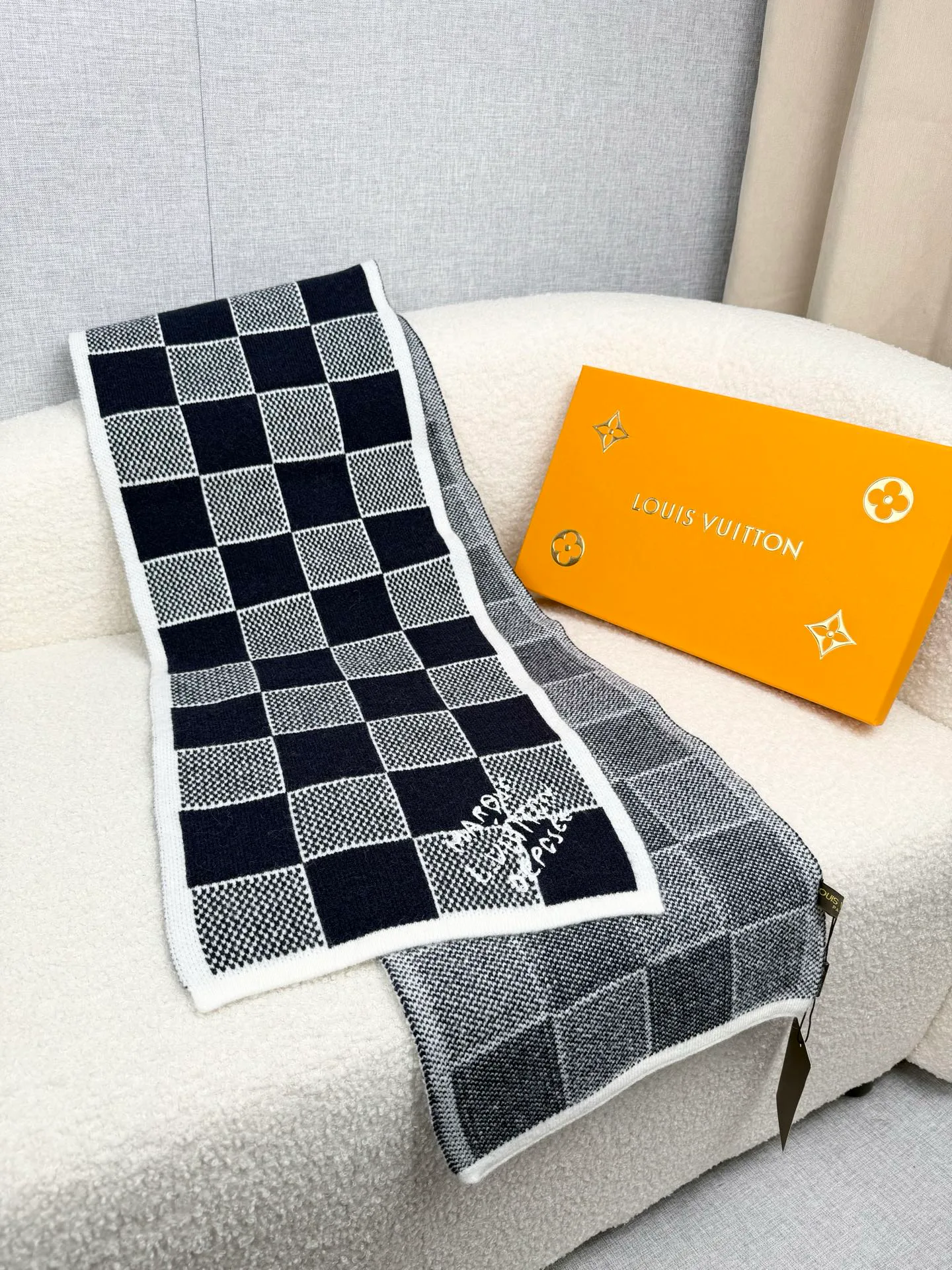 Шарфы Louis Vuitton 205951