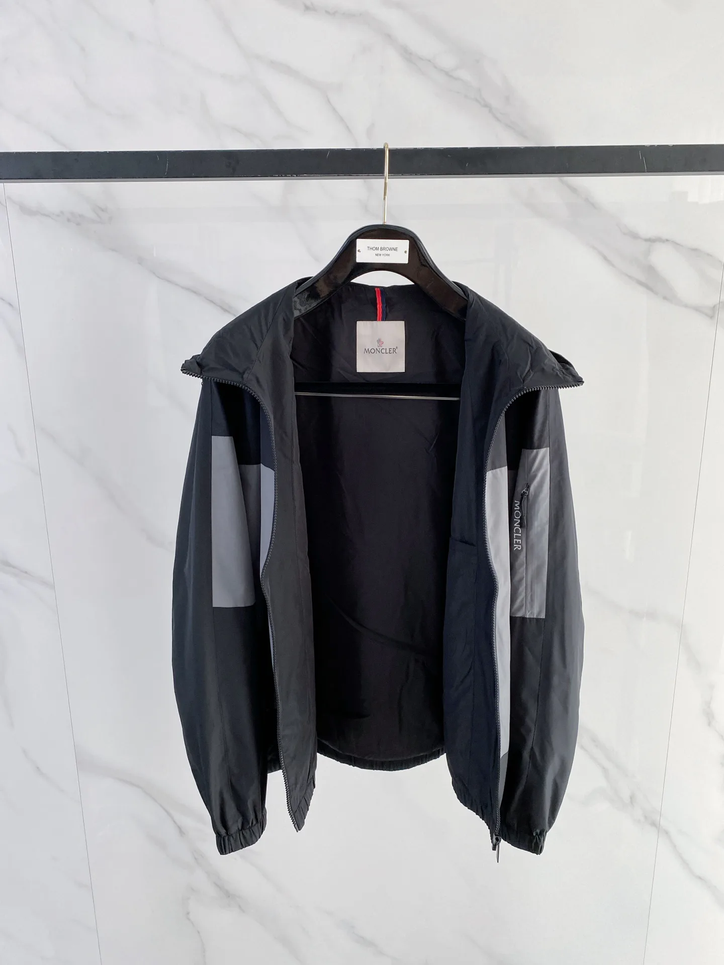 Куртки И Пуховики Мужские Moncler 11584577