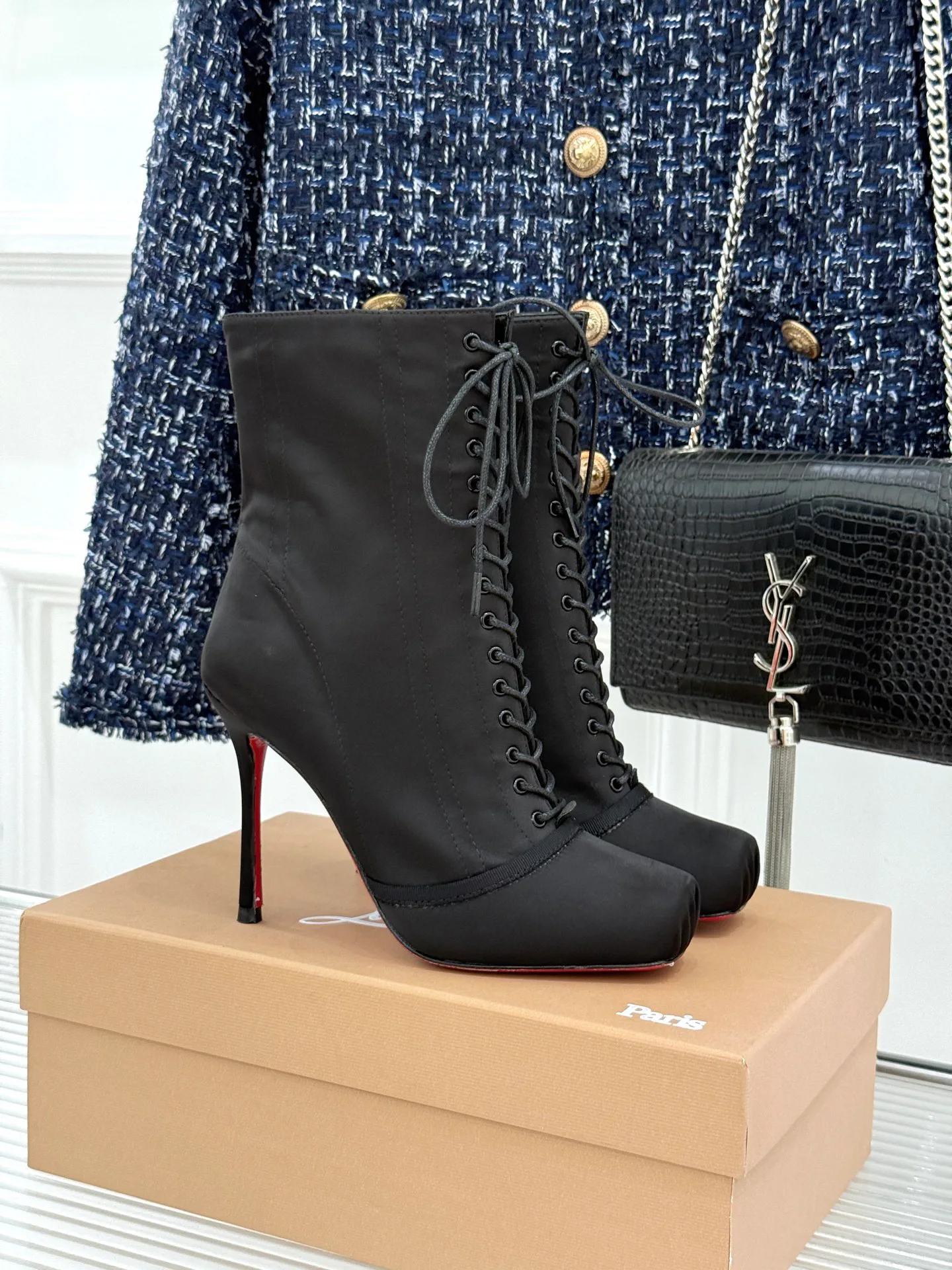 Ботильоны Женские Christian Louboutin 18575733