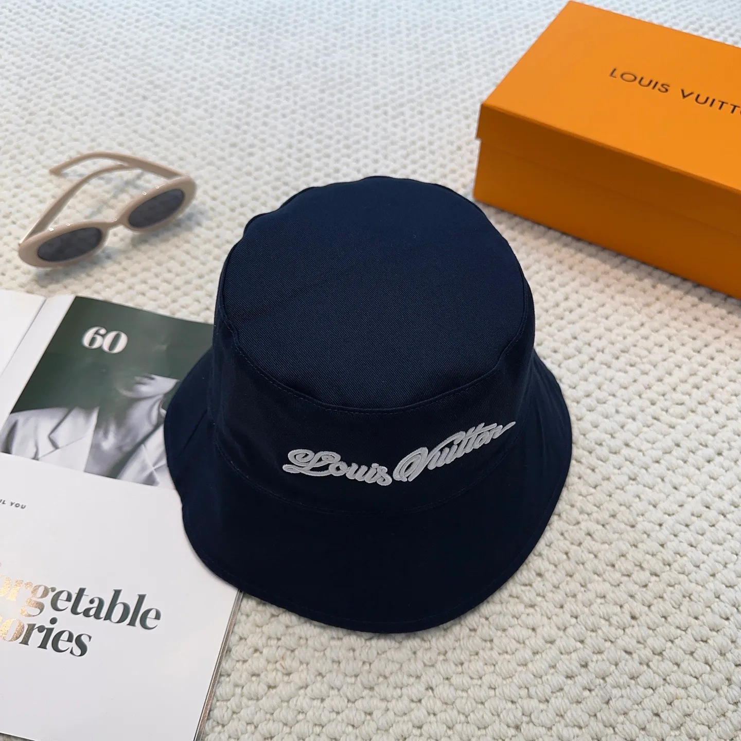 Головные Уборы Louis Vuitton 12764987