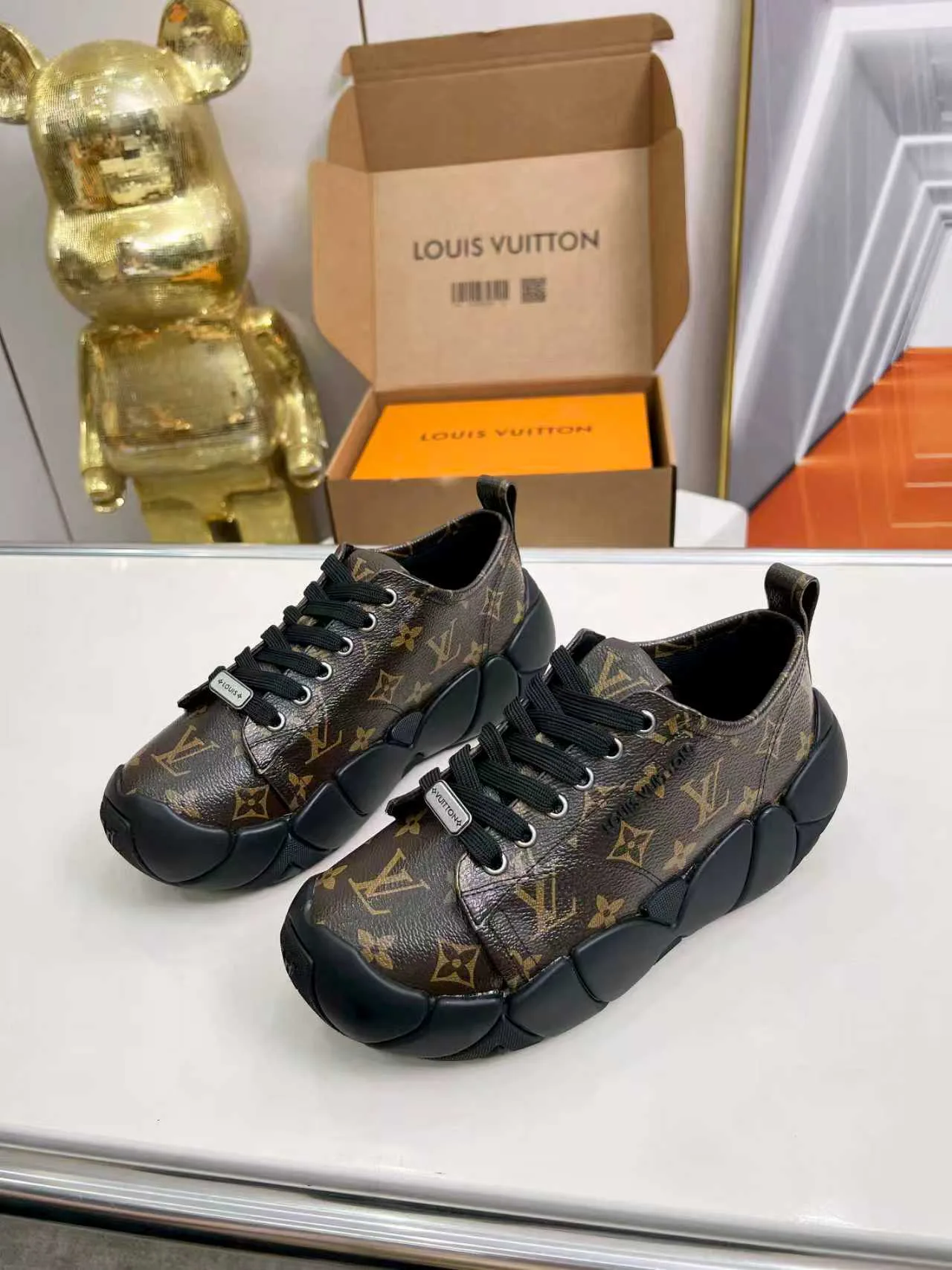 Кроссовки Женские Louis Vuitton 262248