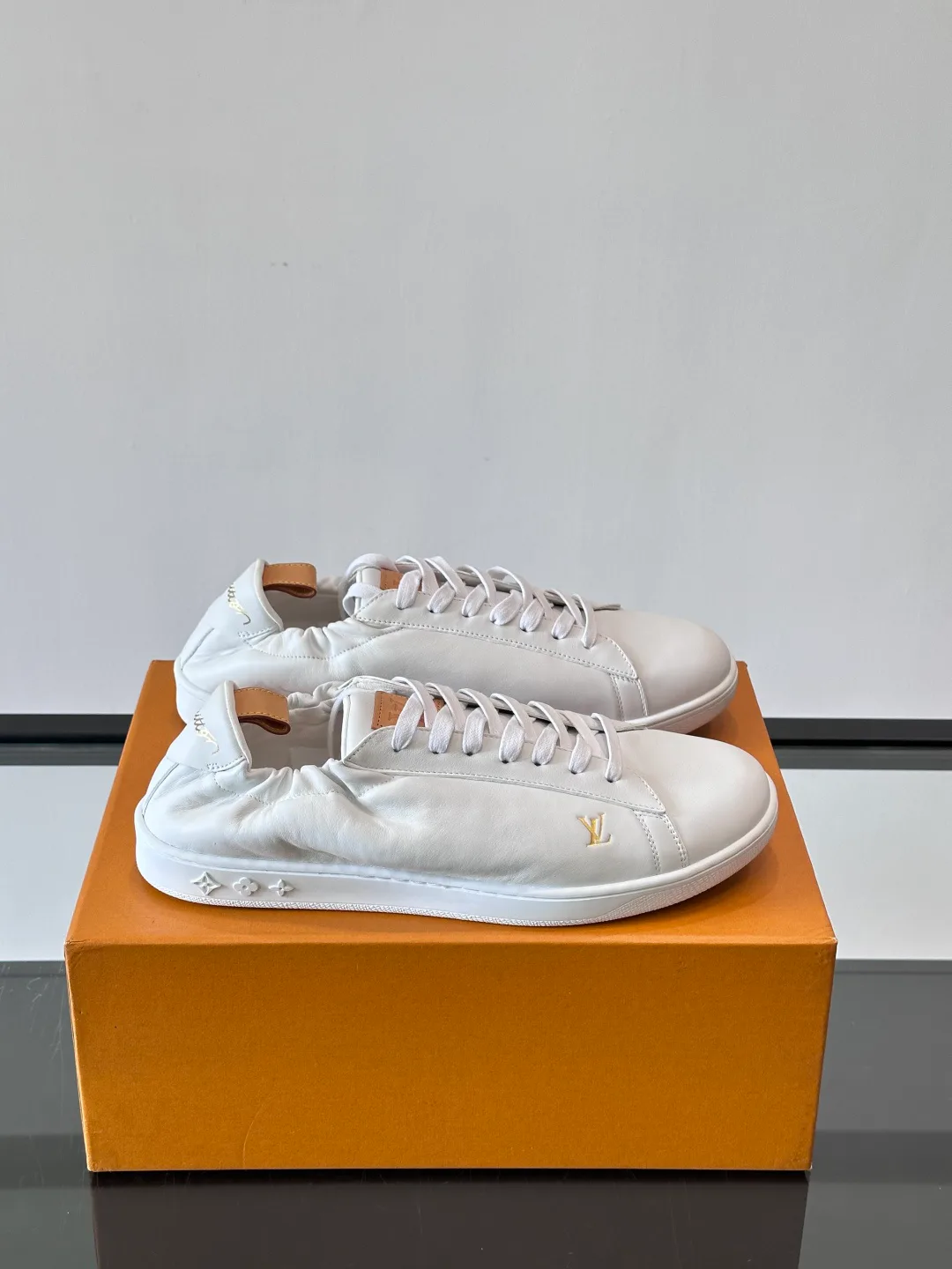 Кроссовки Мужские Louis Vuitton 18263693