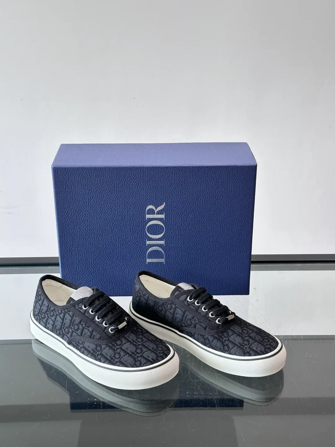 Кроссовки Женские Christian Dior 17649820