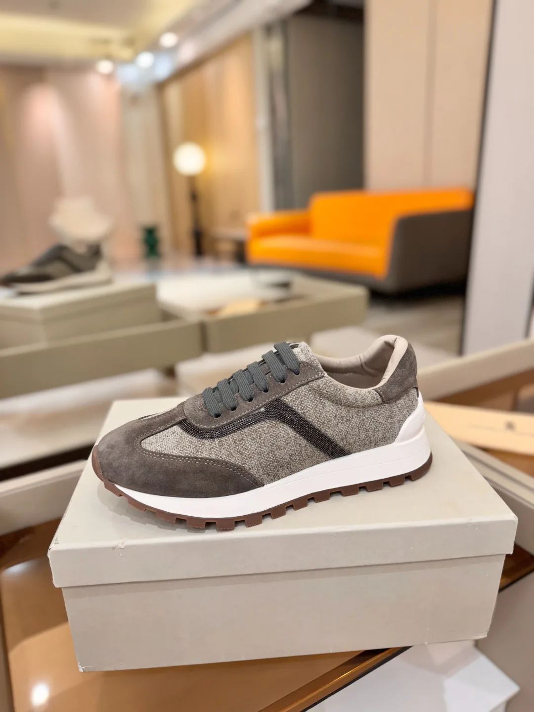 Кроссовки Женские Brunello Cucinelli 18813009
