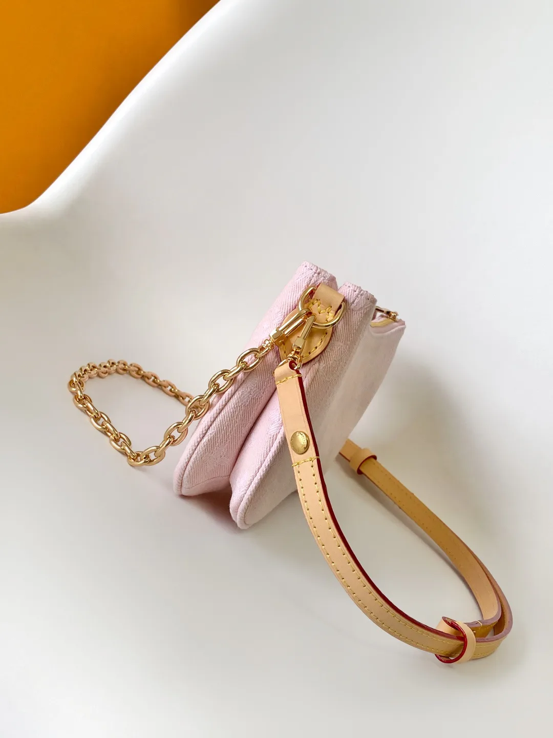 Клатчи Женские Louis Vuitton 13435256