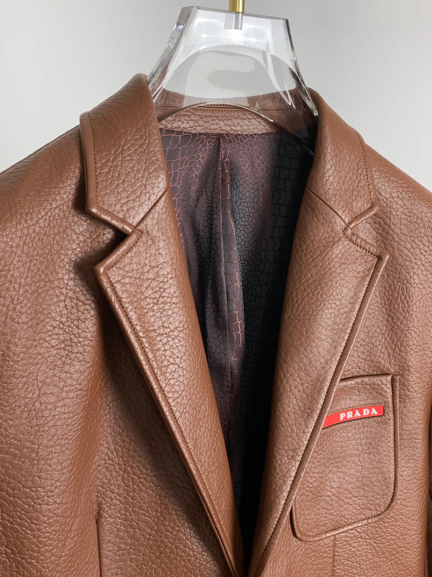 Кожаные Куртки И Дублёнки Мужские Prada 607764