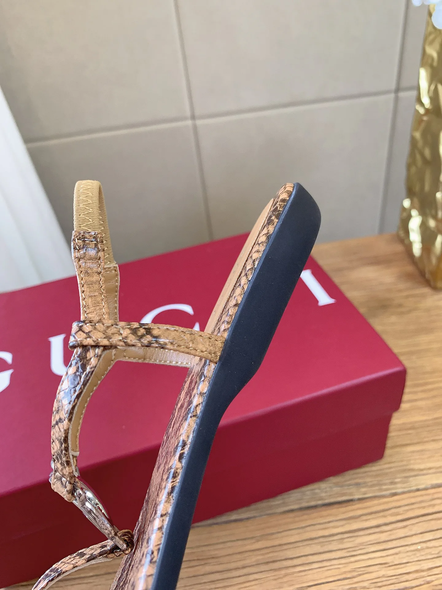 Босоножки Женские Gucci 16942041