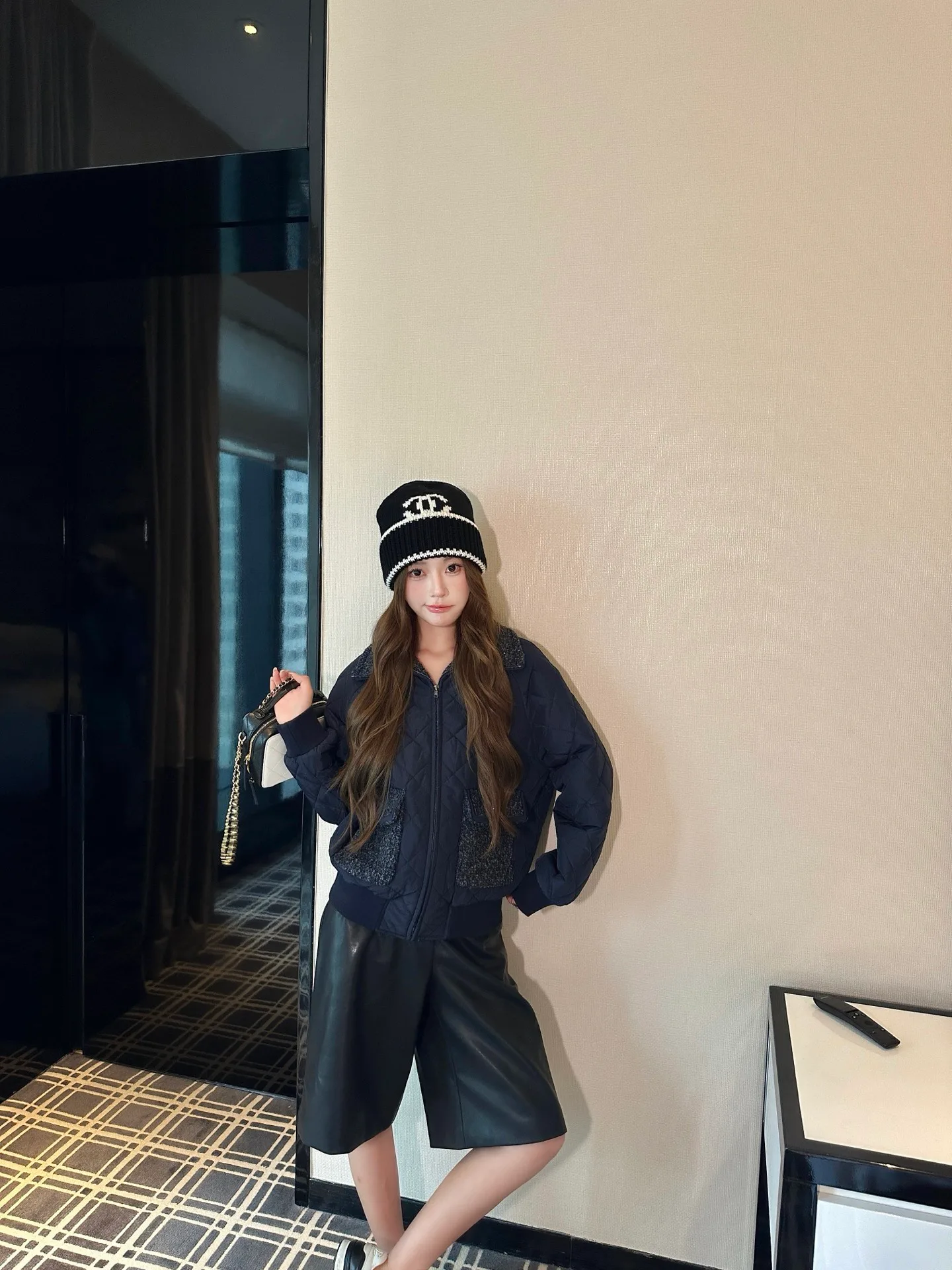 Куртки И Пуховики Женские Chanel 19503142