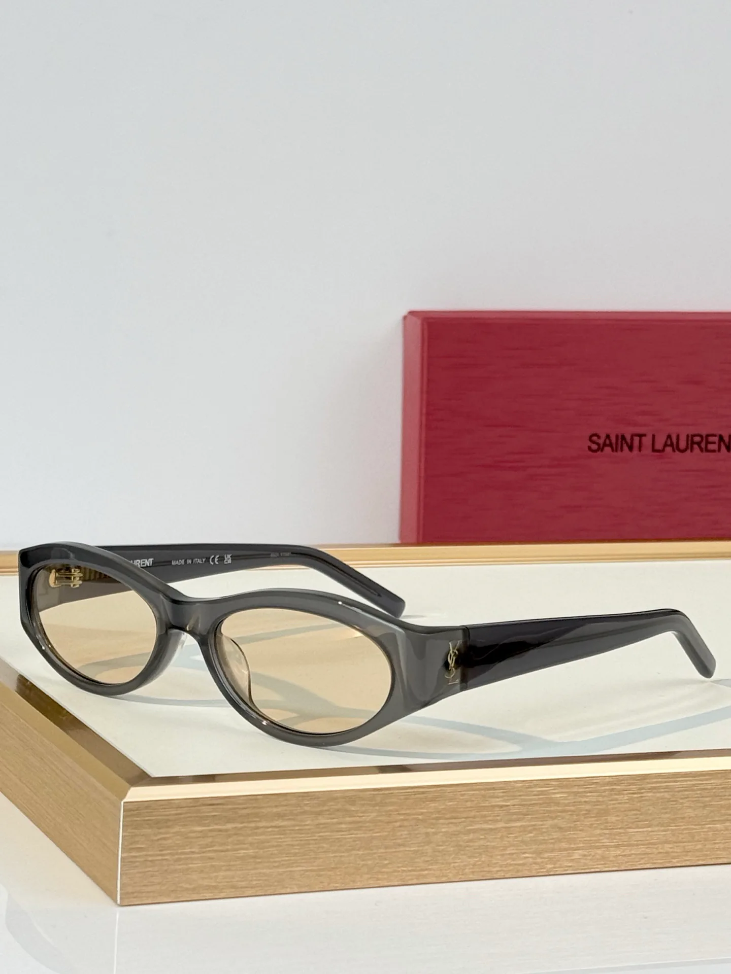 Очки Saint Laurent 18246090