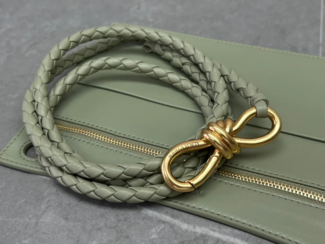 Сумки На Ремне Женские Bottega Veneta 5037576