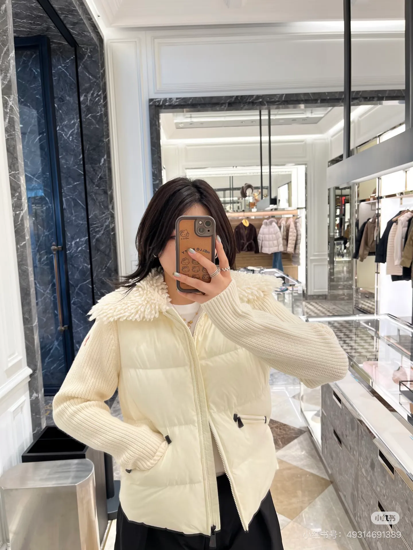 Куртки И Пуховики Женские Moncler 19332000