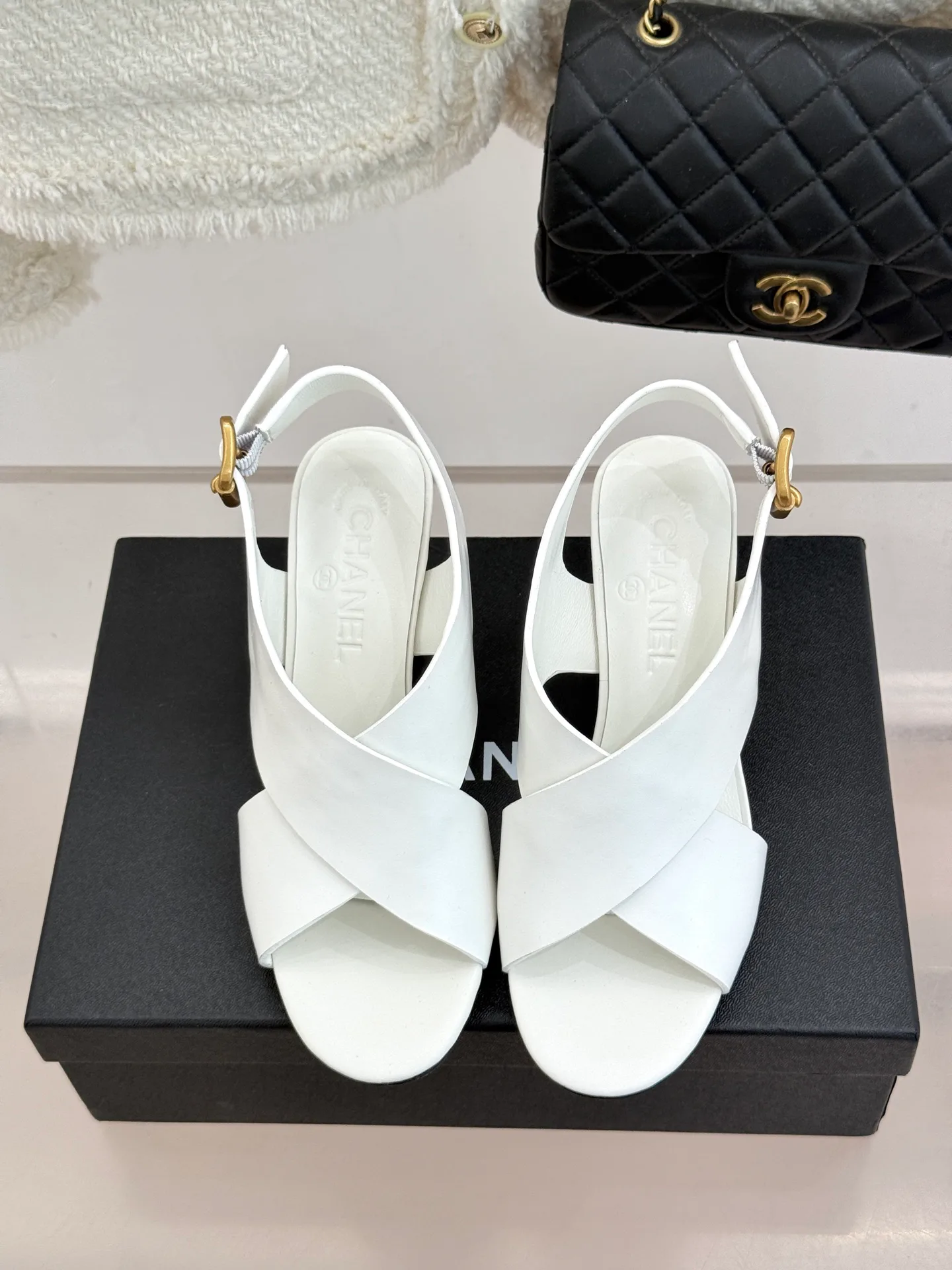 Босоножки Женские Chanel 13269263