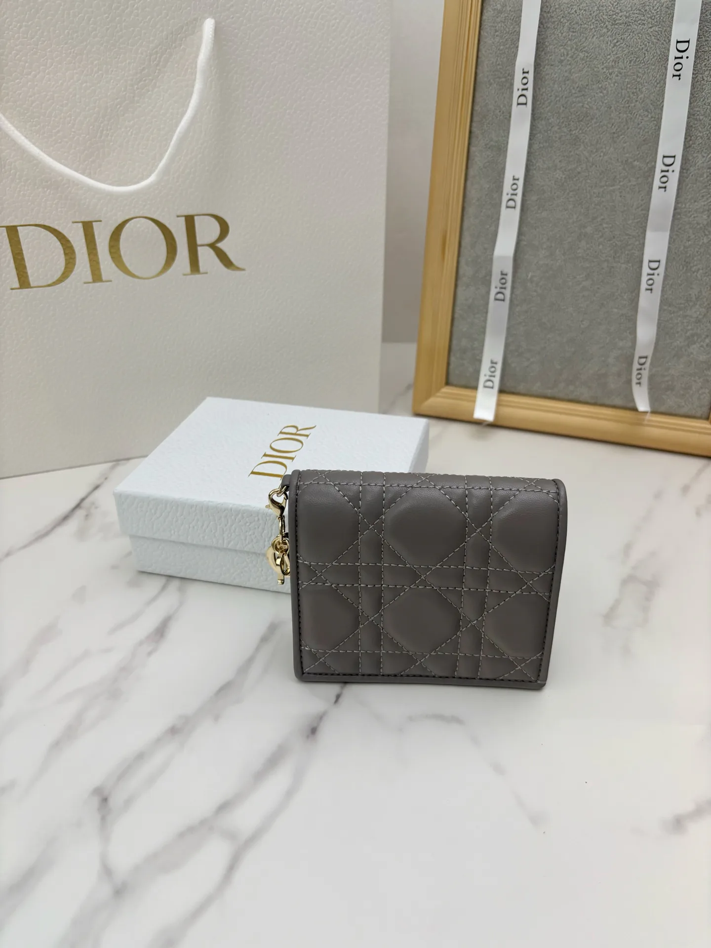 Клатчи Женские Christian Dior 17204375