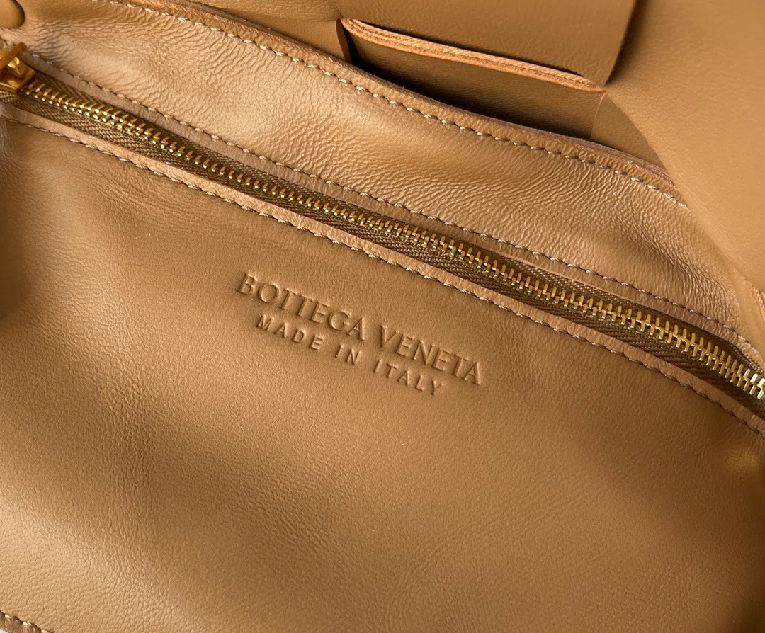 Сумки На Ремне Женские Bottega Veneta 17126372