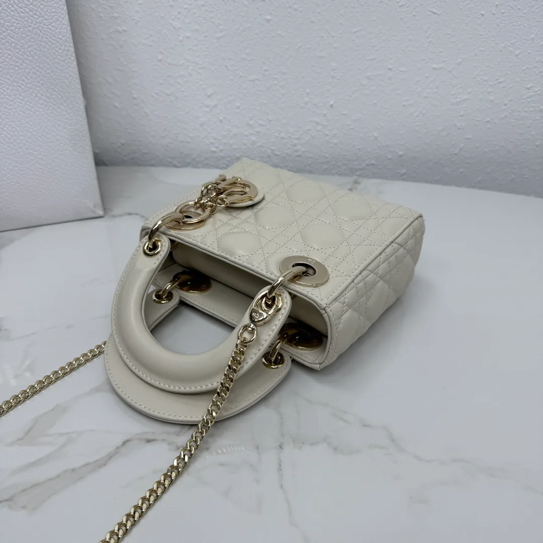 Классические Сумки Женские Christian Dior 18116407