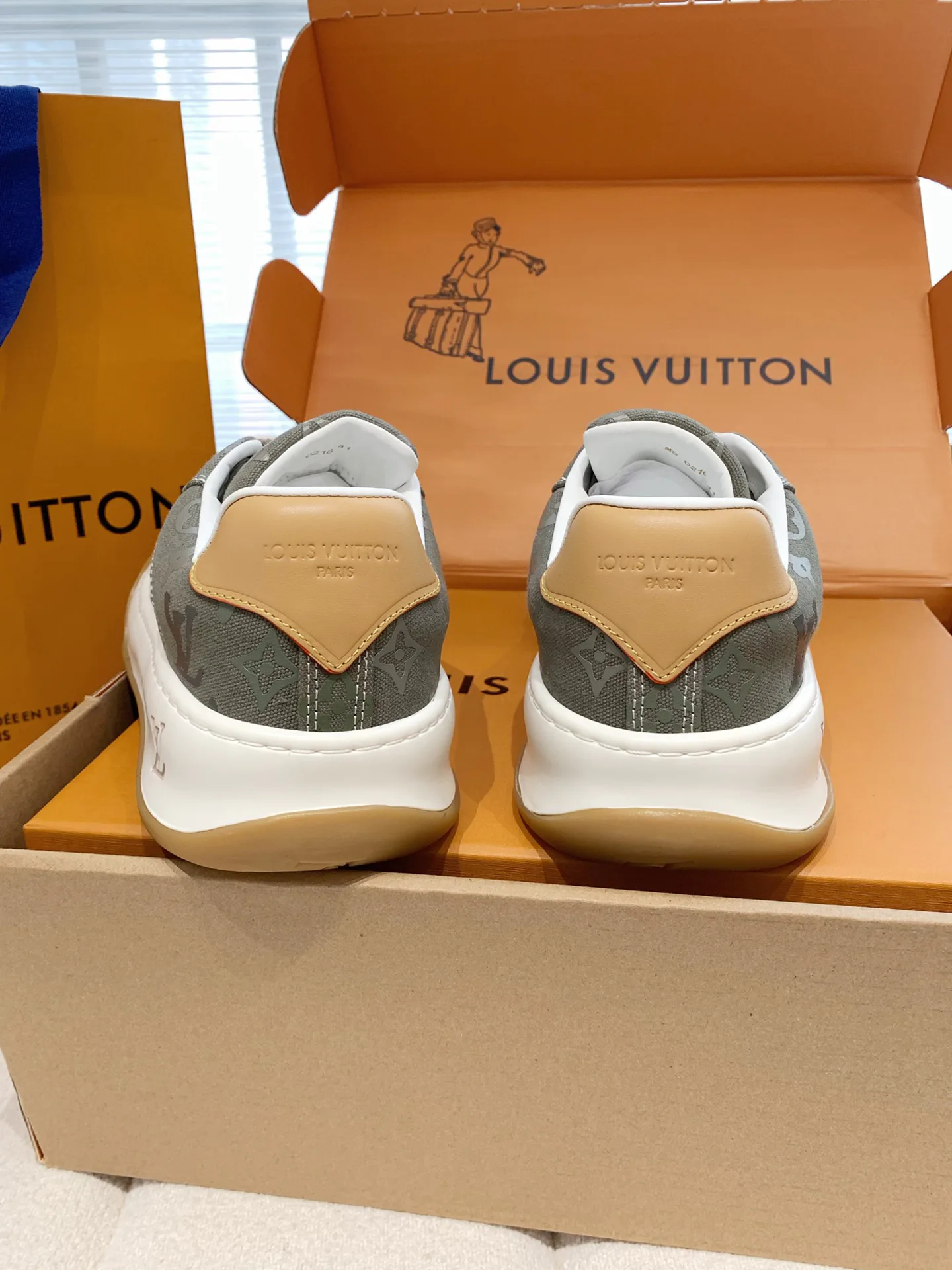 Кеды Женские Louis Vuitton 13183742