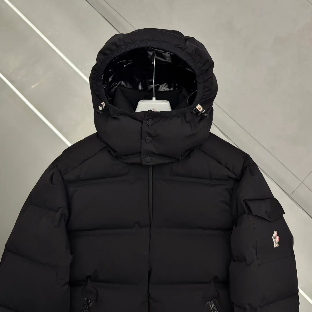 Куртки И Пуховики Женские Moncler 17418464
