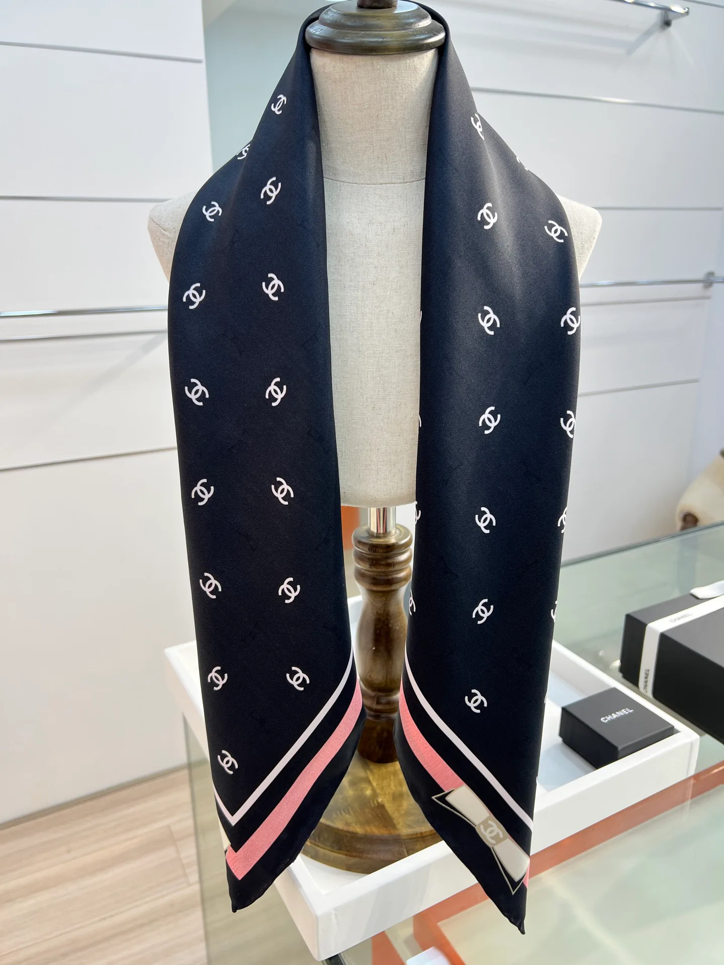 Платки Chanel 12737841