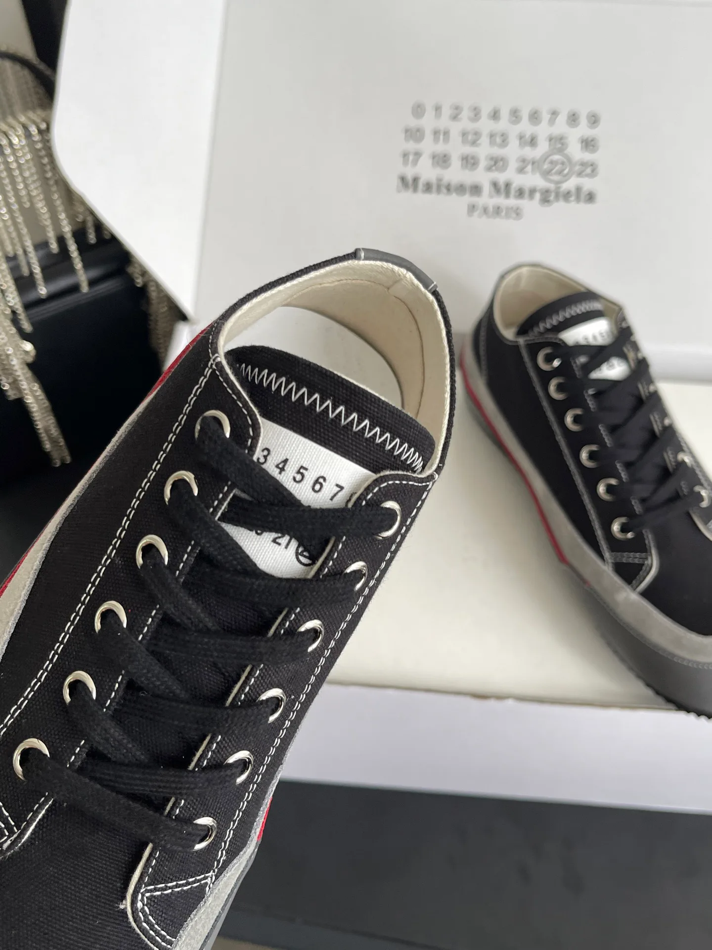 Кроссовки Женские Maison Margiela 17554410