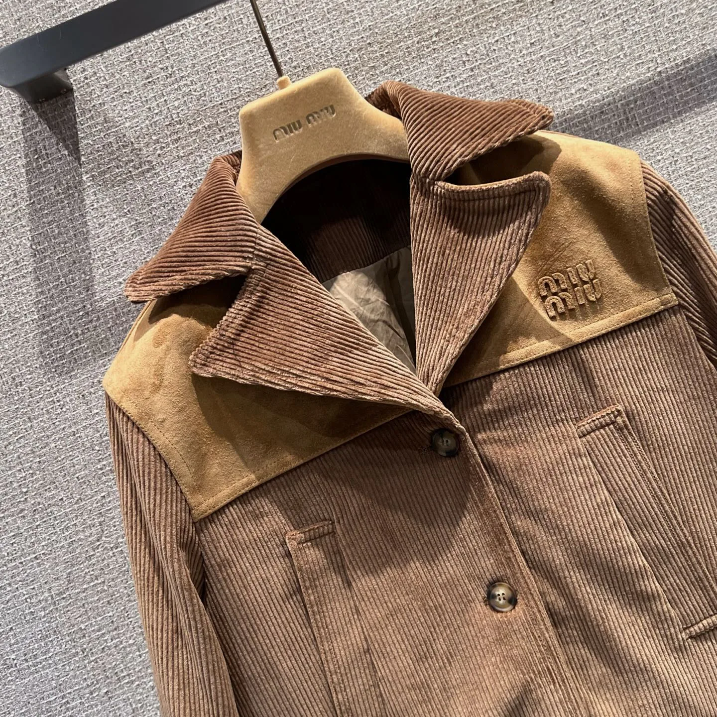 Куртки И Пуховики Женские Miu Miu 1068431