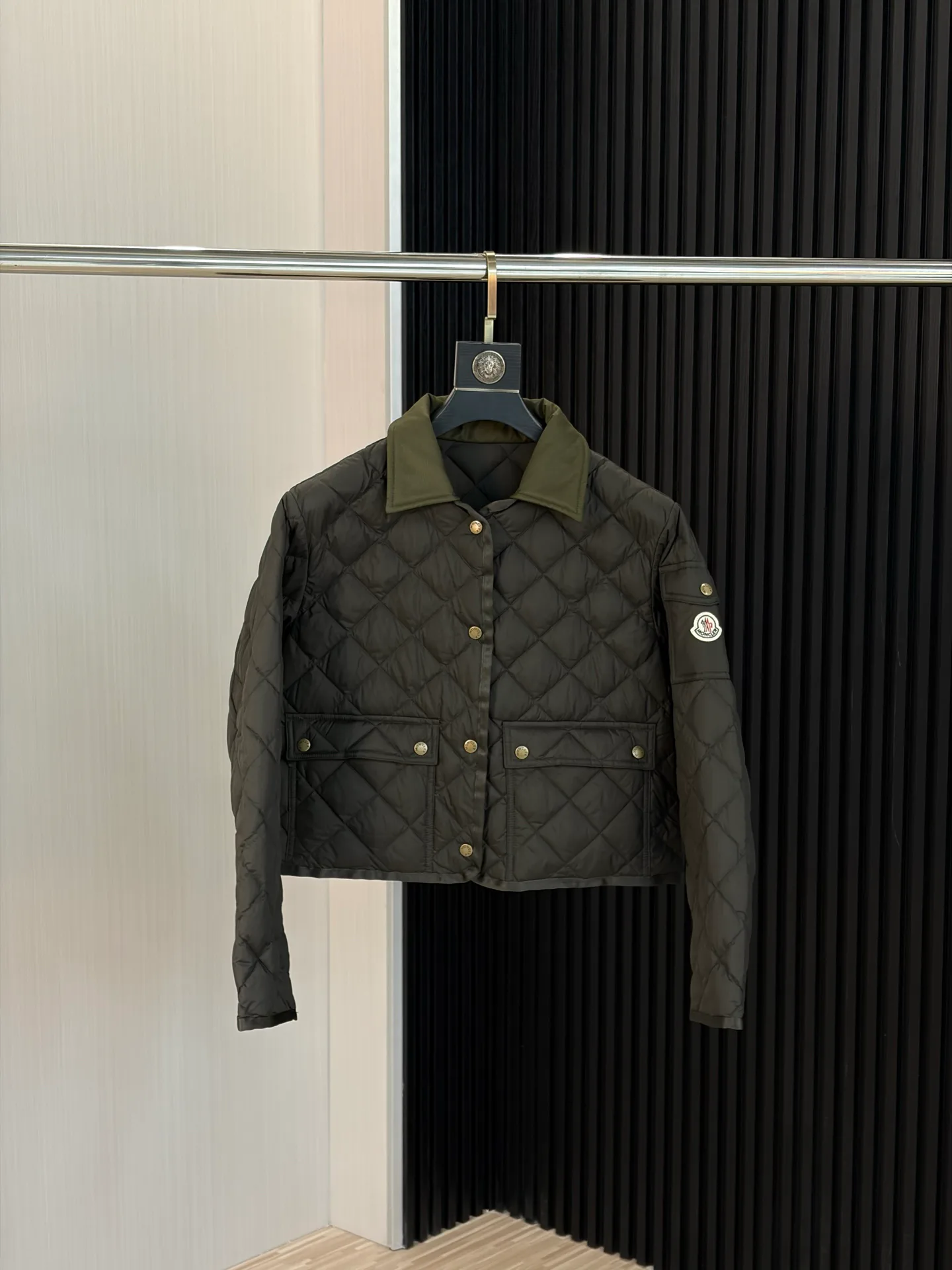 Куртки И Пуховики Женские Moncler 18600023