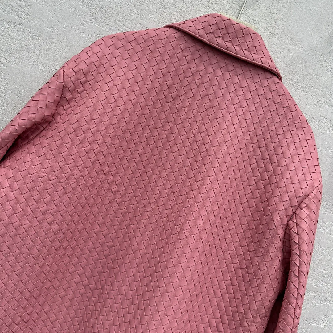 Кожаные Куртки И Дублёнки Женские Bottega Veneta 10207271