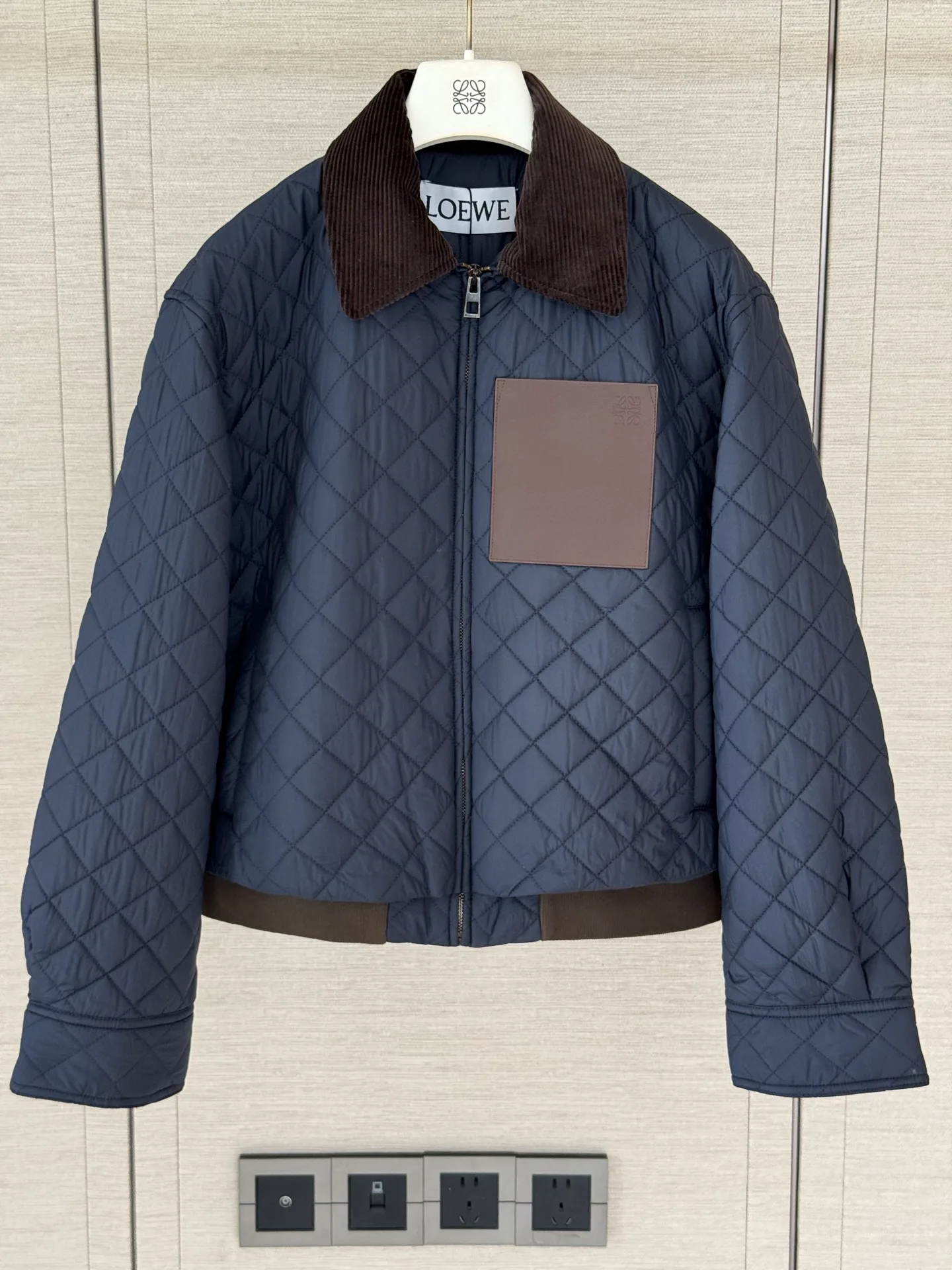 Куртки И Пуховики Женские Loewe 18418409