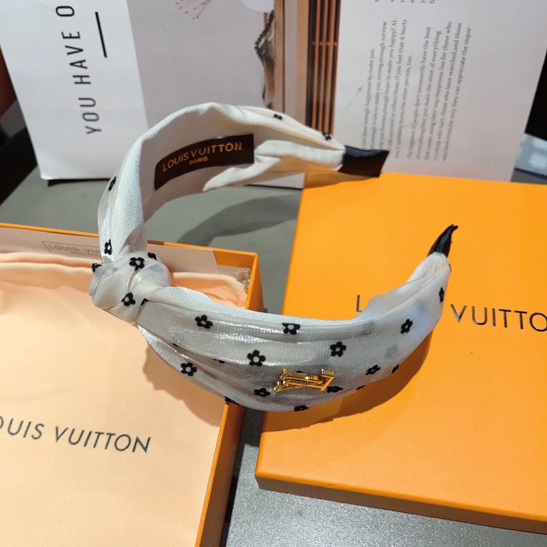 Головные Уборы Louis Vuitton 4715929