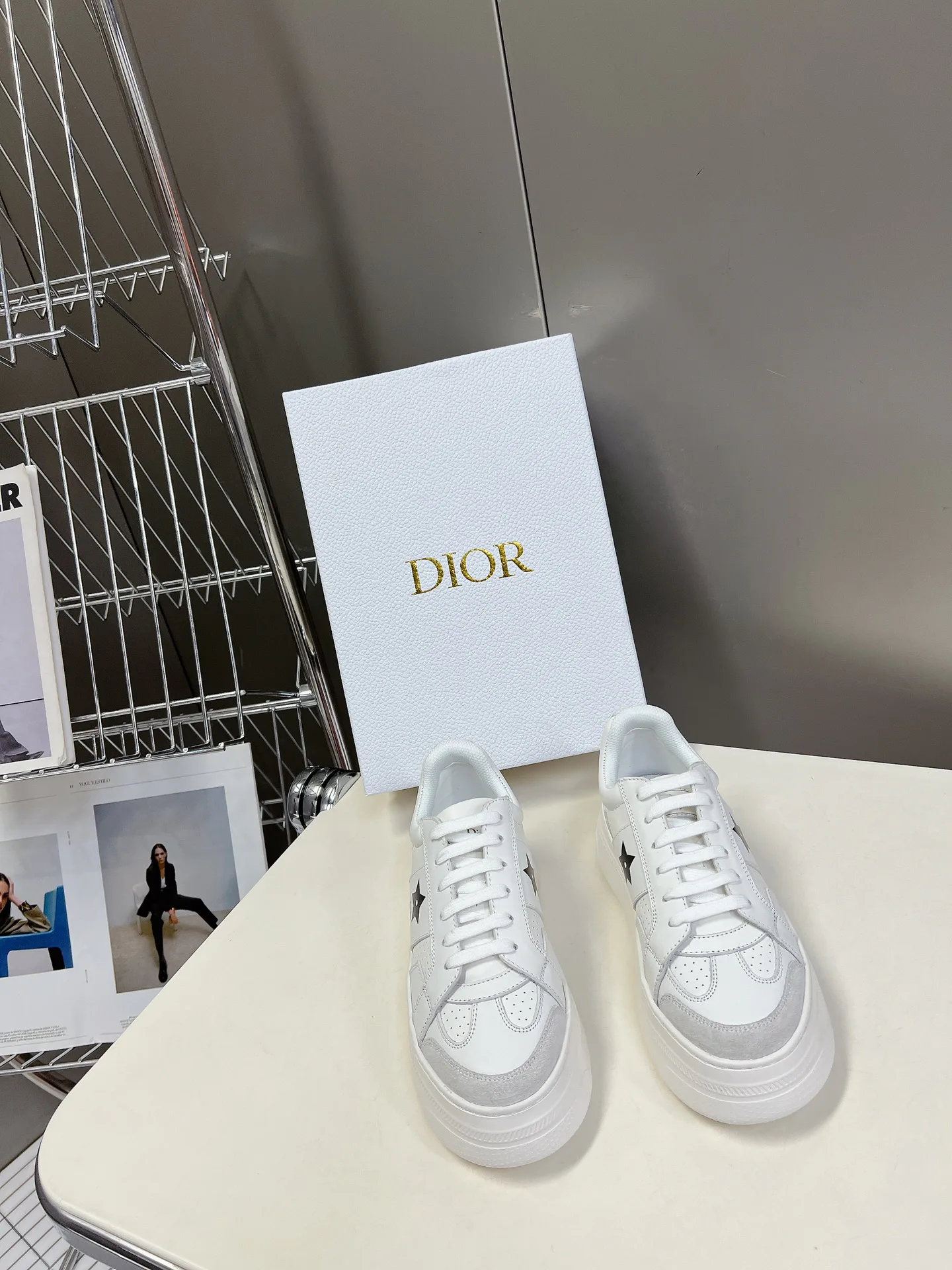 Кроссовки Женские Christian Dior 18005357