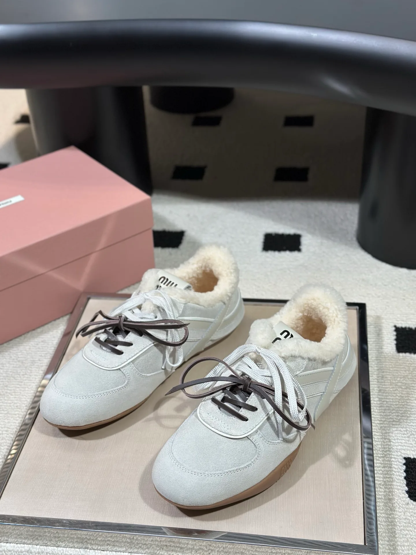 Кроссовки Женские Miu Miu 18638319