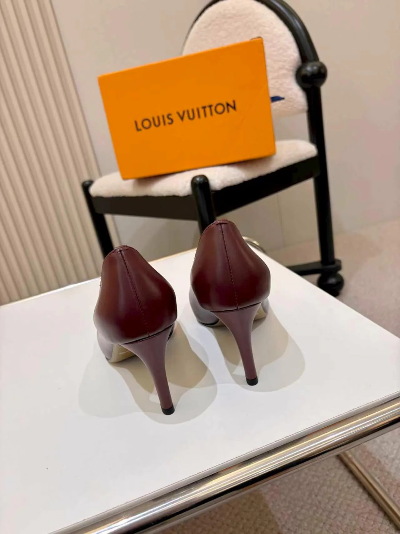 Туфли Женские Louis Vuitton 19763823