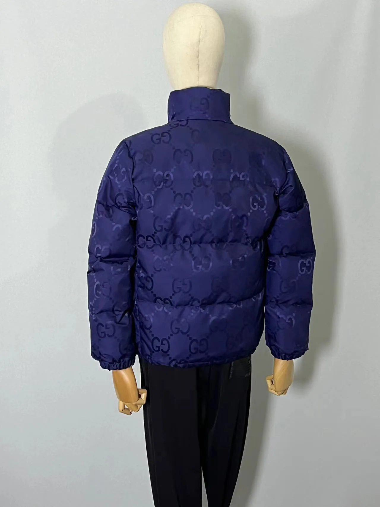 Куртки И Пуховики Женские Gucci 481090