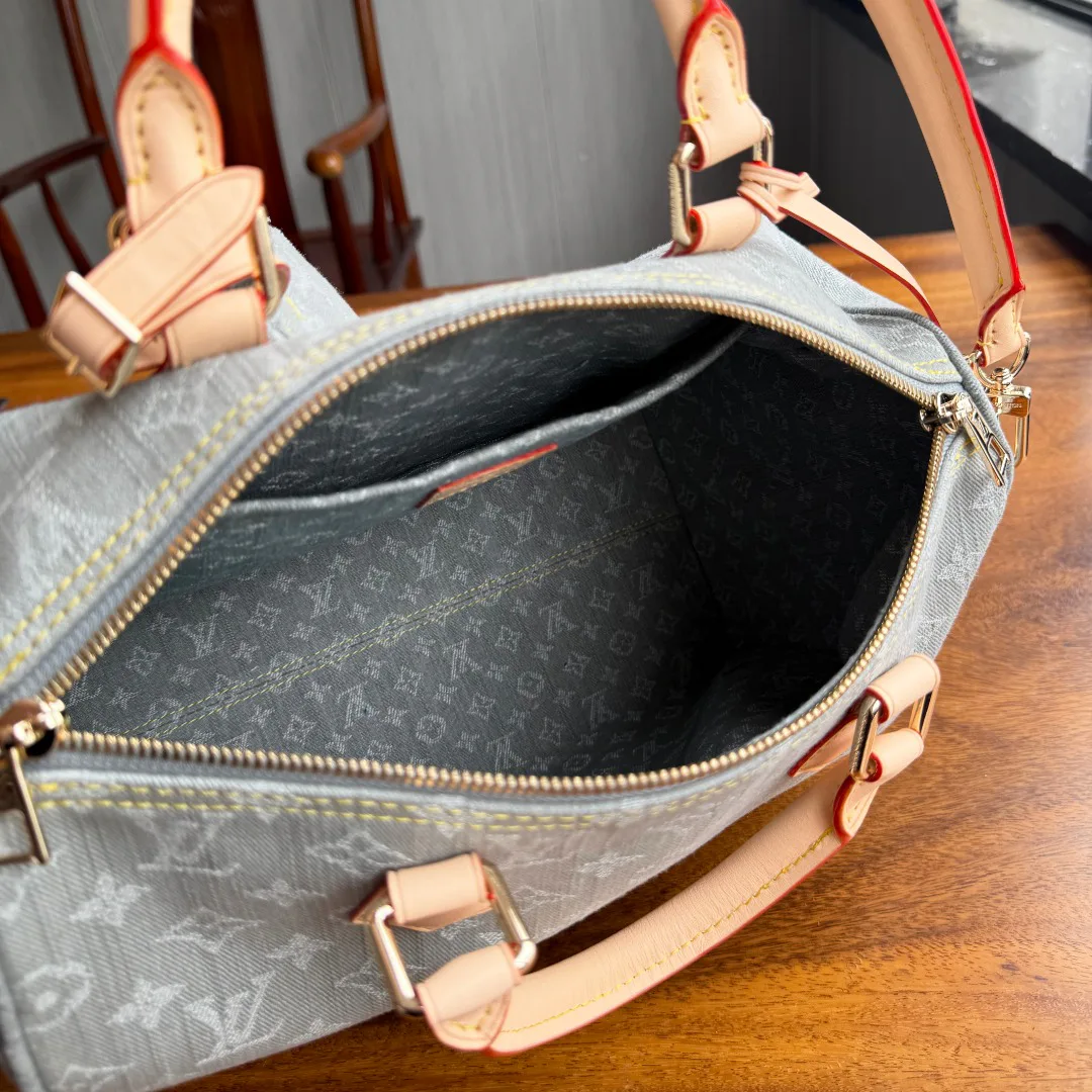Сумки На Ремне Женские Louis Vuitton 13208814