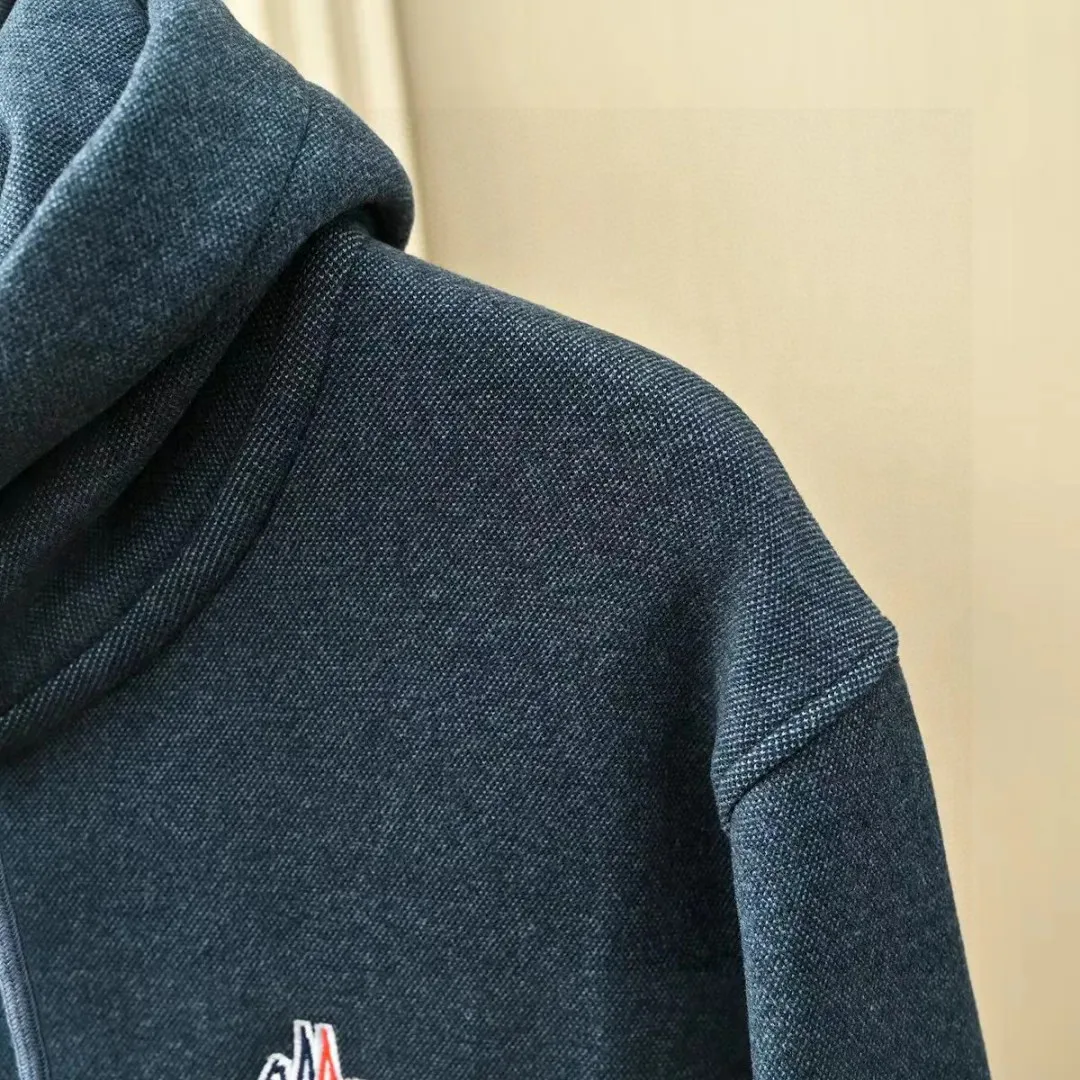 Куртки И Пуховики Мужские Moncler 1266734