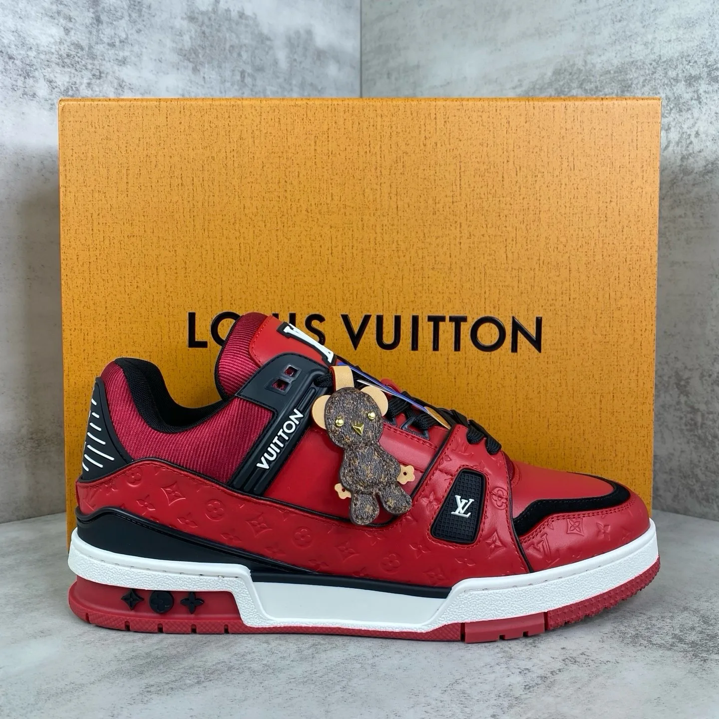 Кроссовки Женские Louis Vuitton 18810888