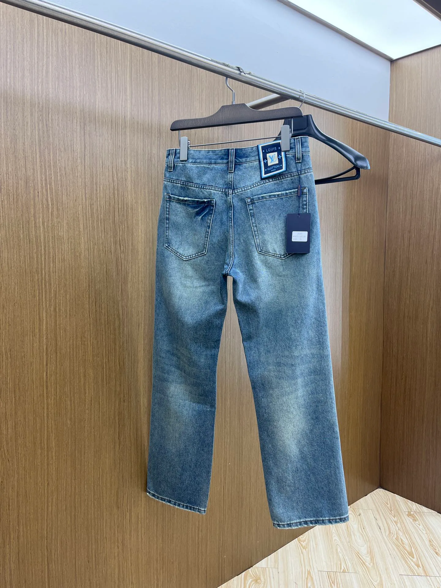 Джинсы Женские Louis Vuitton 12821728