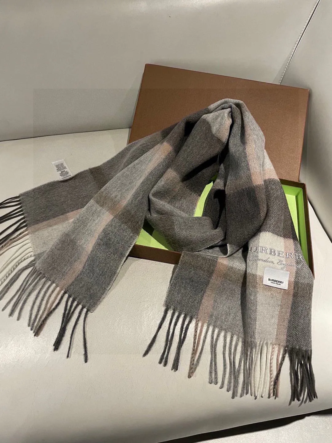 Шарфы Burberry 832141