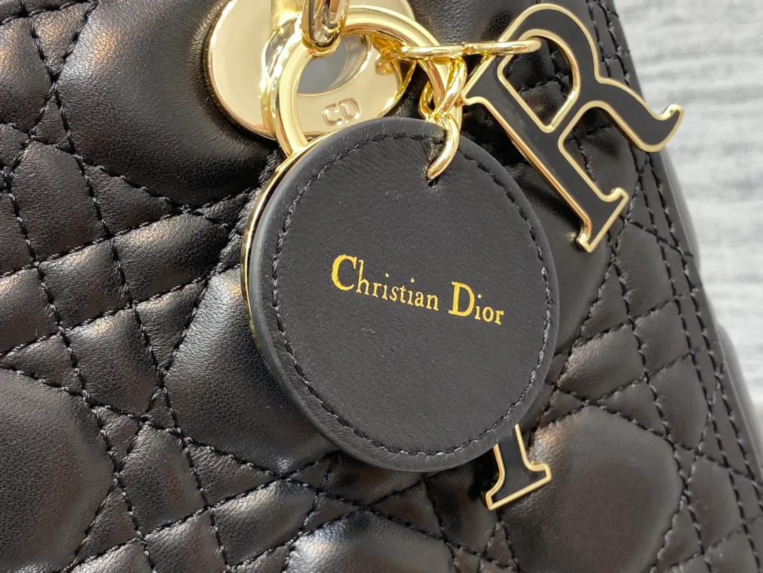 Классические Сумки Женские Christian Dior 13414267