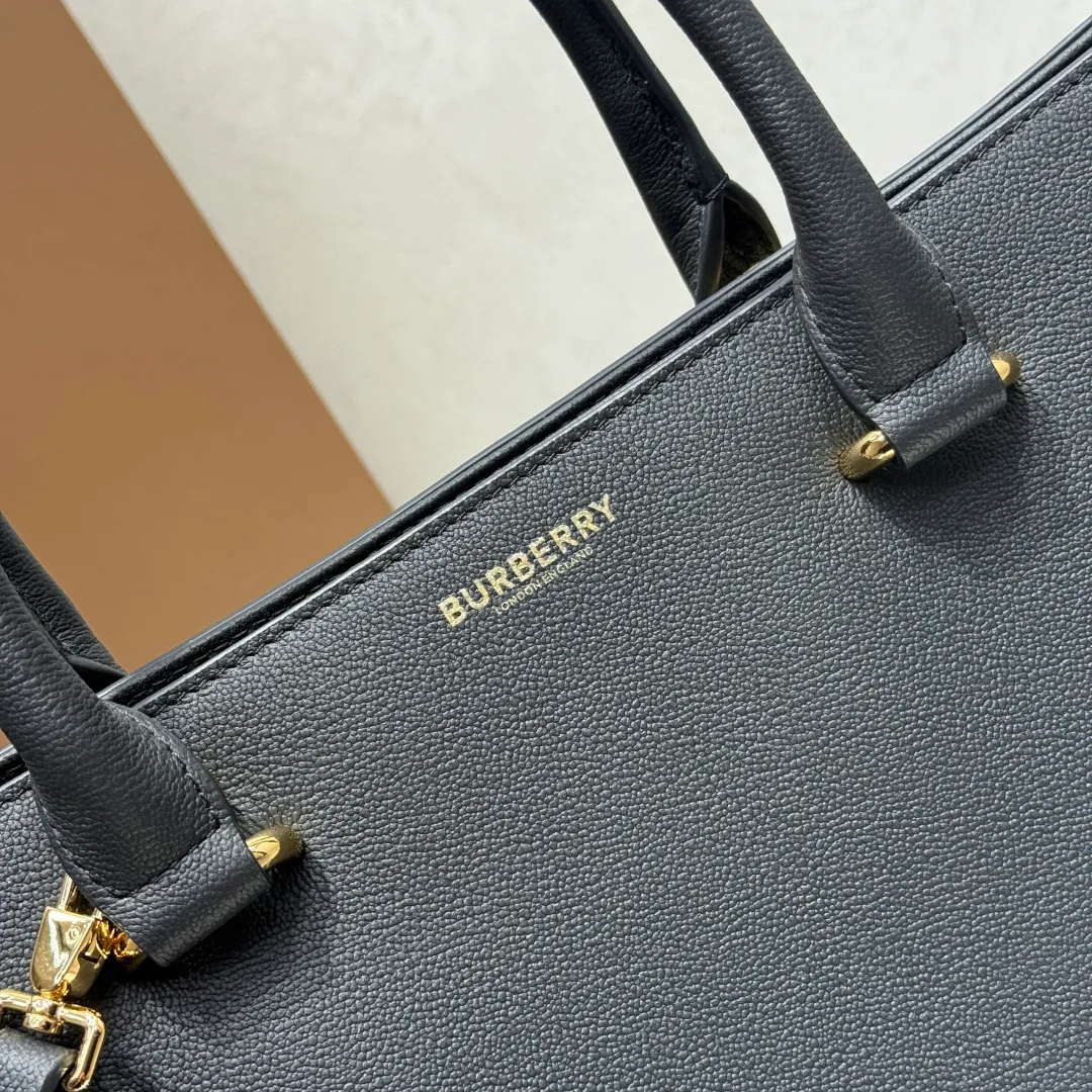 Классические Сумки Женские Burberry 11017441