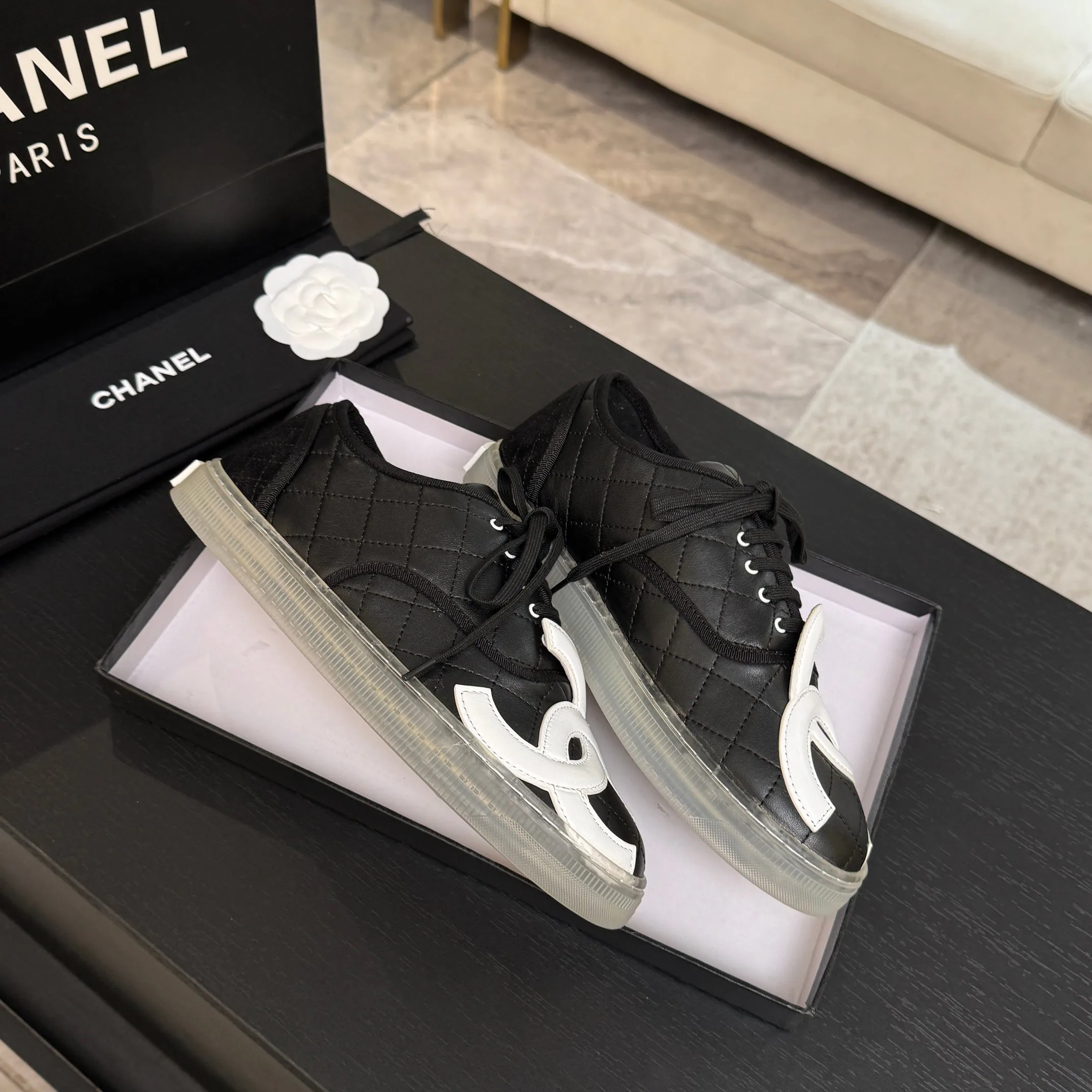 Кроссовки Женские Chanel 18738197