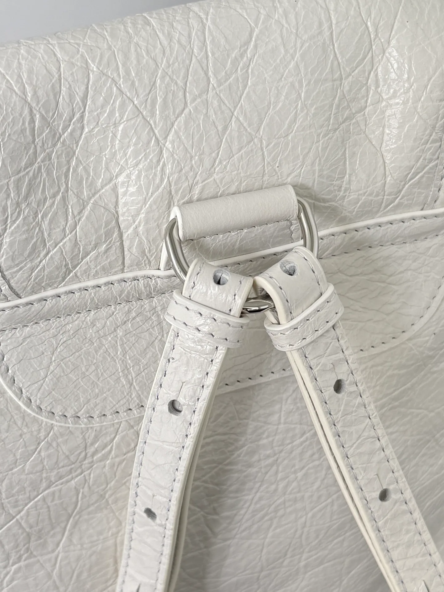 Рюкзаки Женские Balenciaga 18136549