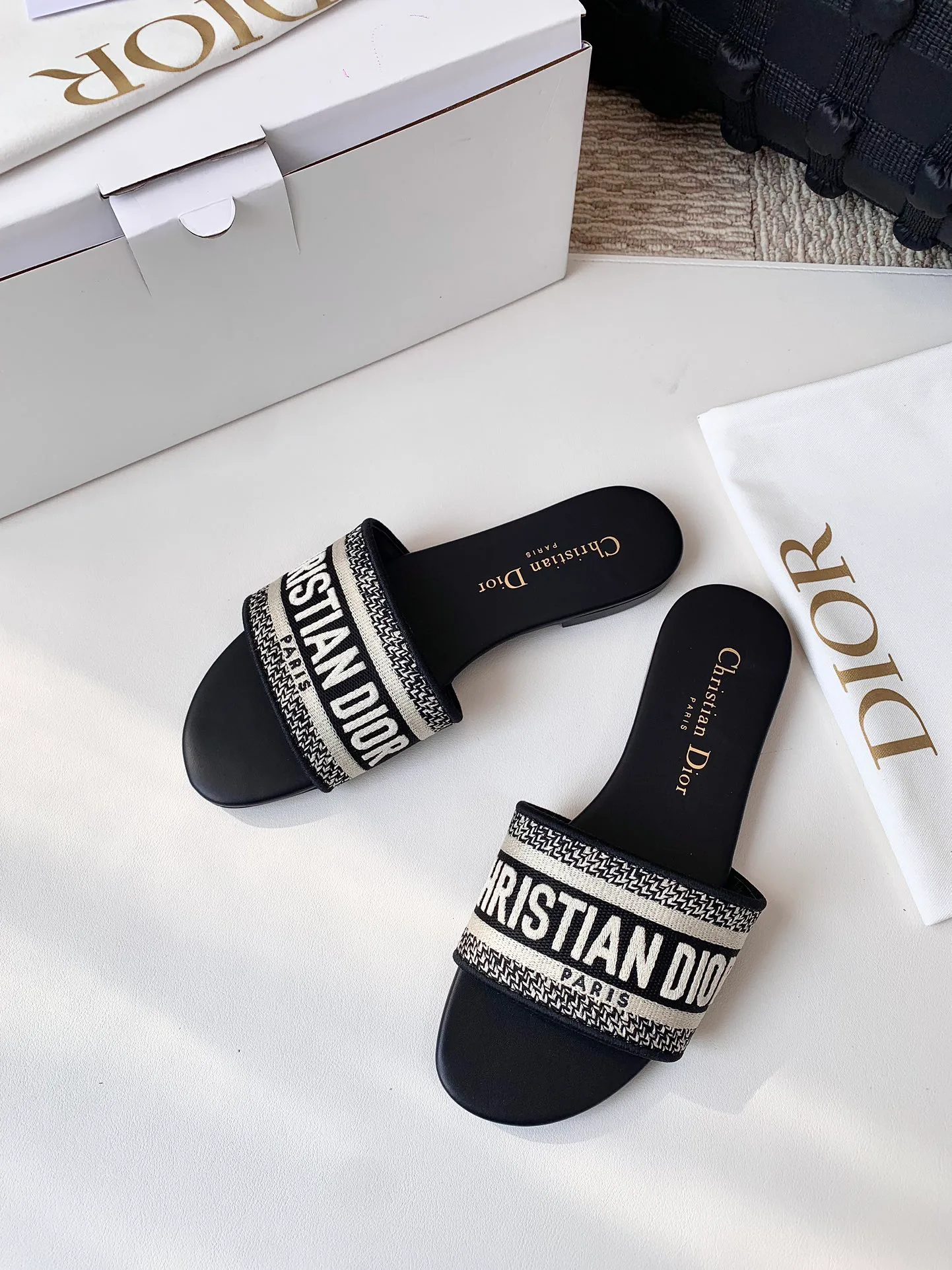 Шлепанцы Женские Christian Dior 12679391
